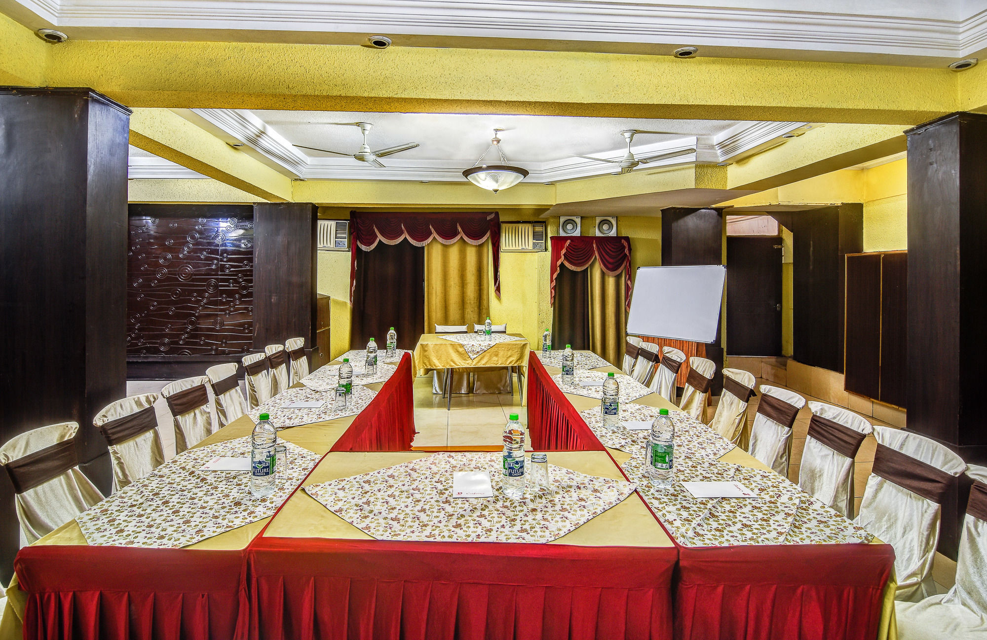 โรงแรมศาคูณ โบปาล ภายนอก รูปภาพ